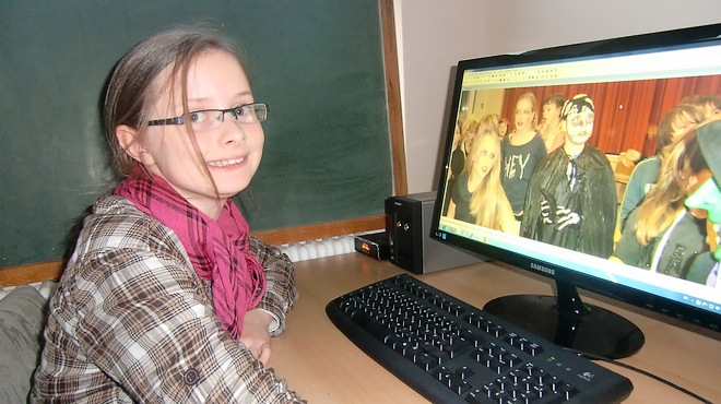 Sophie beim Schnitt